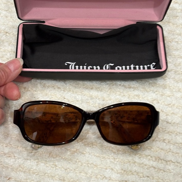 Juicy Couture Sunglasses 55/16 like-new condition brown tortoise - Picture 8 of 9
